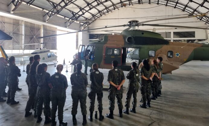 IMAE capacita profissionais de saúde da FAB para missões de Evacuação Aeromédica