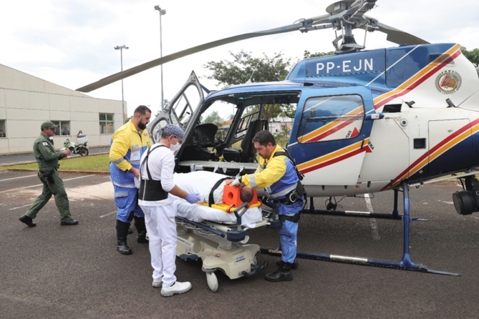 Helicóptero Pégasus realiza primeiro resgate médico em Uberlândia. Foto: Danilo Henriques/ Secretaria de Comunicação – PMU