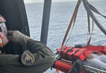 “Para que outros possam viver”: conheça a história de um Tripulante Aéreo de Resgate da Marinha do Brasil O resgate é feito usando equipamentos com diferentes tipos de cordas - Imagem: Acervo pessoal - Agência Marinha de Notícias.