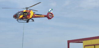 Equipe do Arcanjo 01 realiza treinamento de salvamento no mar e inicia prontidão para o Verão Maior Paraná