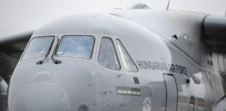 Embraer C-390 Millennium da Força Aérea Húngara conta com Unidade de Terapia Intensiva médica modular A Embraer entregou a segunda aeronave multimissão C-390 Millennium à Força Aérea Húngara.