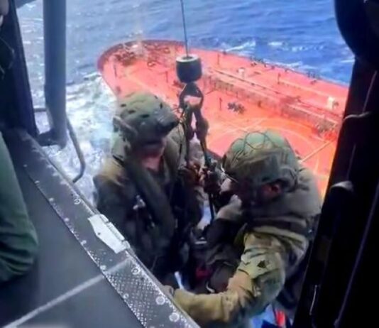 FAB realiza evacuação aeromédica de tripulante grego a 100 milhas da costa de Pernambuco