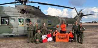 Esquadrão Falcão realiza resgate aeromédico de pescador a 62 milhas da costa no dia de seu 53º aniversário