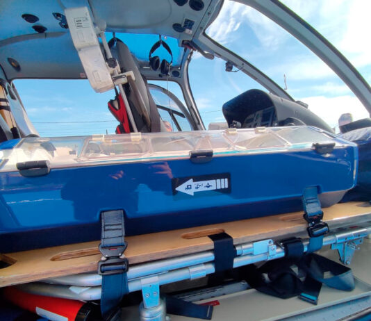 Arcanjo 01 realiza primeiro transporte aeromédico neonatal com incubadora BabyPod no Paraná
