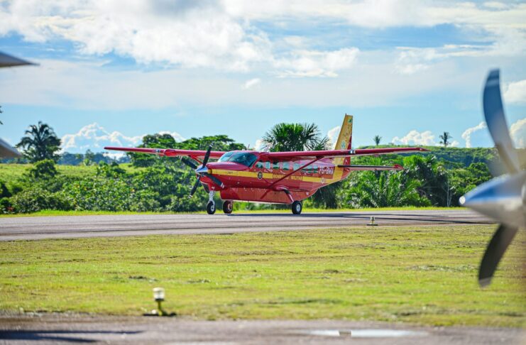 Acre fortalece rede de saúde no interior do estado com entrega de nova ambulância aérea ao Corpo de Bombeiros Militar