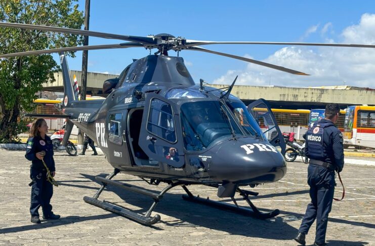 PRF e SAMU realizam simulado aeromédico para o Galo da Madrugada, em Recife