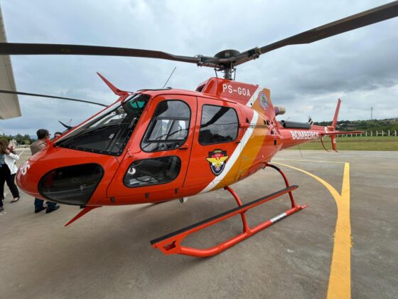 Secret&aacute;rio da Seguran&ccedil;a e dirigentes da PM, PC e Bombeiros realizam inspe&ccedil;&atilde;o t&eacute;cnica em novos helic&oacute;pteros. Foto: Alberto Maraux, Governo da Bahia.