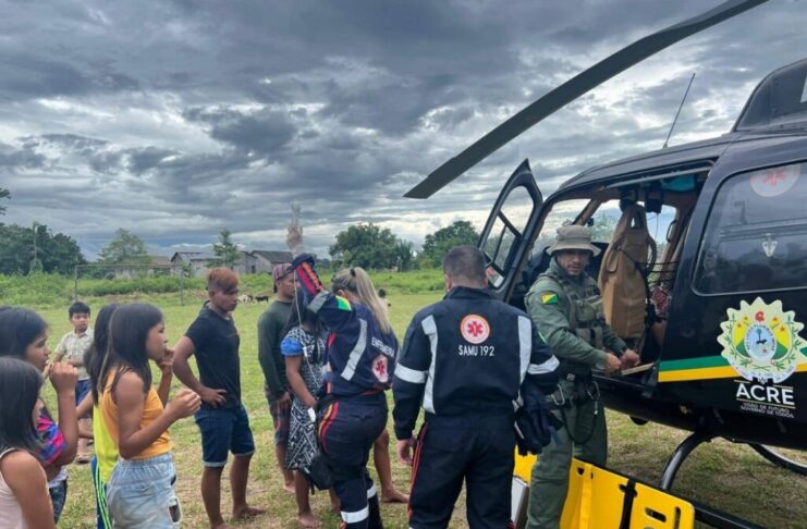 MPF aciona Justiça Federal para evitar colapso da saúde indígena no Acre por falta de transporte aeromédico Diante das omissões de Brasília, aeronaves do governo estadual são acionadas com recorrência para as remoções mais emergenciais em aldeias de todo o estado (Foto: Secom Acre)