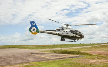 Chega no Amapá o novo helicóptero H130 equipado para operações aeromédicas Helicóptero Airbus Helicopters H130, adquirido pelo Governo do Amapá por meio do programa Saúde da Gente, chega para reforçar o resgate especializado no estado