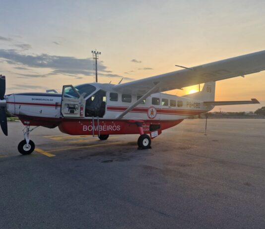 Vítima de AVC é transportada de Alagoas para Brasília em avião do Corpo de Bombeiros do Distrito Federal Vítima de AVC é transportada de Alagoas para Brasília em avião do Corpo de Bombeiros do Distrito Federal