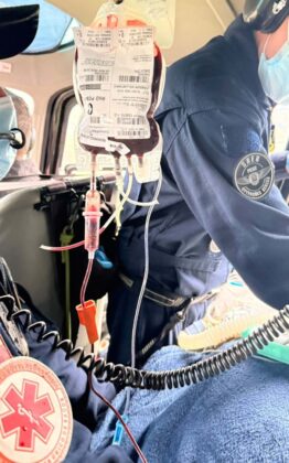SAMU Aerom&eacute;dico realiza transfus&atilde;o de sangue total em v&iacute;tima de acidente de tr&acirc;nsito no Sul de SC