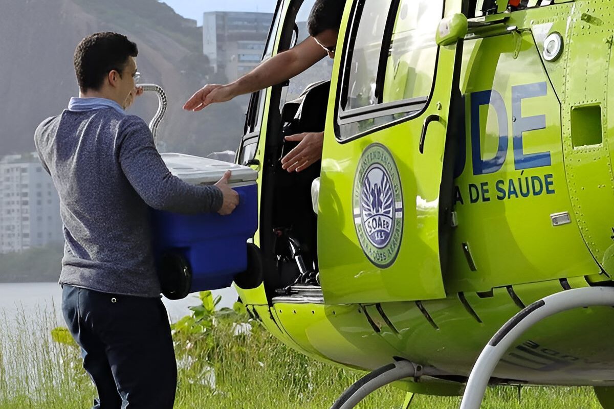 Superintendência de Operações Aéreas da Secretaria de Saúde do RJ transporta fígado e córneas para transplante
